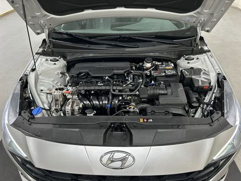 Used 2023 Hyundai Elantra SEL w/ Cargo Package FWD image 23