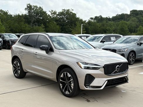 New 2026 Volvo XC60 B5 Plus w/ Protection Package Premier image 3