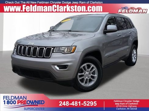 Used 2019 Jeep Grand Cherokee Laredo w/ Security & Convenience Group AWD/4WD image 1