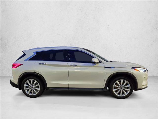 Used 2019 INFINITI QX50 Essential w/ Premium Heat Package FWD image 4