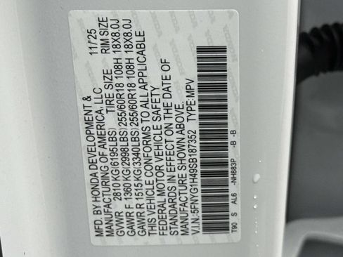 New 2025 Honda Pilot EX-L image 25