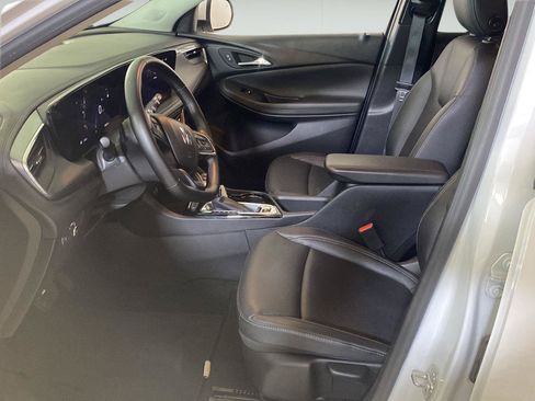 Used 2024 Buick Encore GX Sport Touring FWD image 14