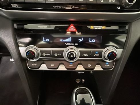 Used 2020 Hyundai Elantra Limited w/ Ultimate Package 03 FWD image 22