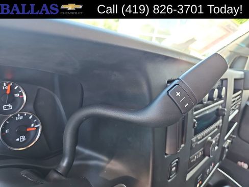 Certified 2018 Chevrolet Express 3500 LT w/ LT Preferred Equipment Group RWD image 16