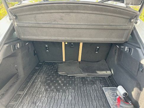 Certified 2022 Jaguar F-PACE S image 11