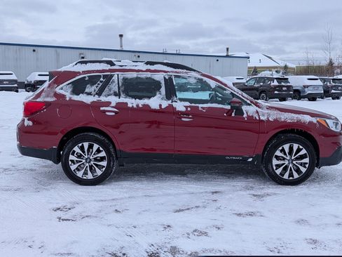 Used 2017 Subaru Outback 2.5i Limited image 8