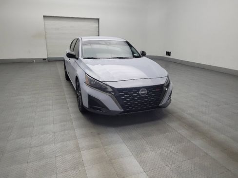 Used 2024 Nissan Altima 2.5 SR image 13