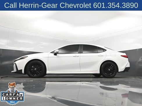 Used 2025 Toyota Camry SE w/ Multimedia Upgrade Package FWD image 39
