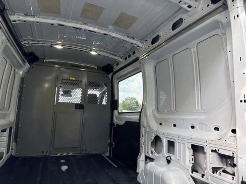 Used 2016 Ford Transit 250 130 Medium Roof w/ Exterior Upgrade Package image 29