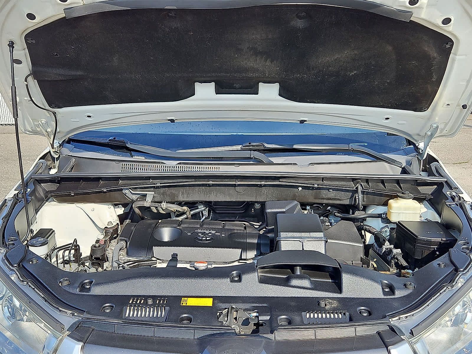Used 2017 Toyota Highlander LE FWD image 33