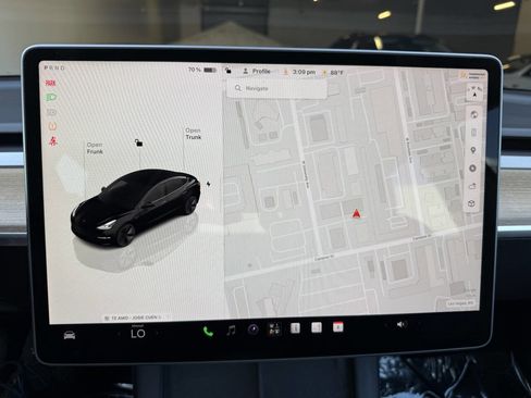 Used 2023 Tesla Model 3 Standard Range RWD image 11
