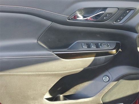 Used 2023 GMC Acadia AT4 w/ Technology Package image 17