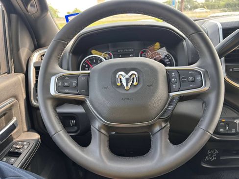 Used 2025 RAM 2500 Big Horn AWD/4WD image 28