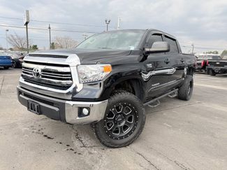 Used 2017 Toyota Tundra SR5 video 1