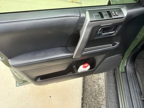 Used 2021 Toyota 4Runner Trail Special Edition RWD image 4