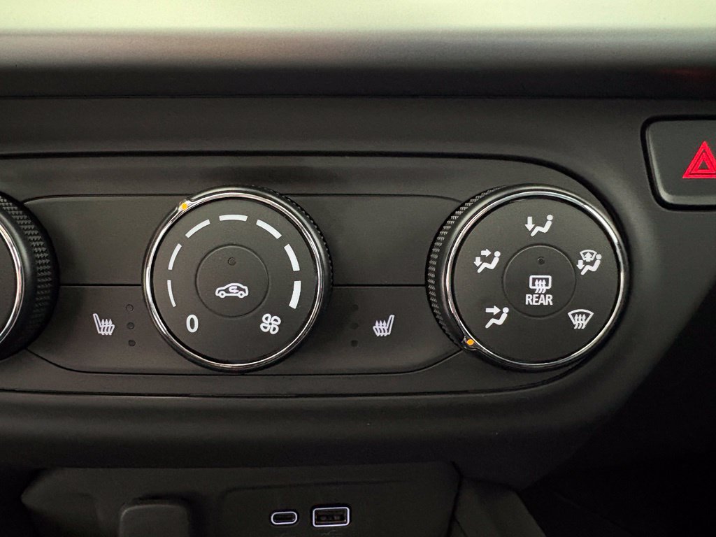 New 2026 Chevrolet Trax LS w/ LS Convenience Package FWD image 11