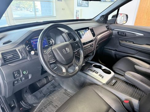 Used 2023 Honda Passport EX-L image 11