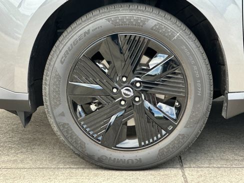 Used 2025 Nissan Murano SV AWD/4WD image 23