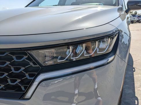 Certified 2023 Kia Sorento S w/ Panoramic Sunroof Package image 9