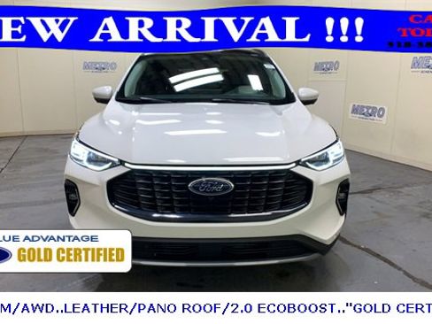 Certified 2023 Ford Escape Platinum w/ Premium Technology Package image 50