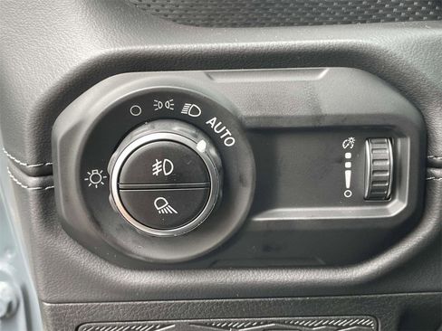 New 2025 Jeep Gladiator Rubicon w/ Convenience Group image 12