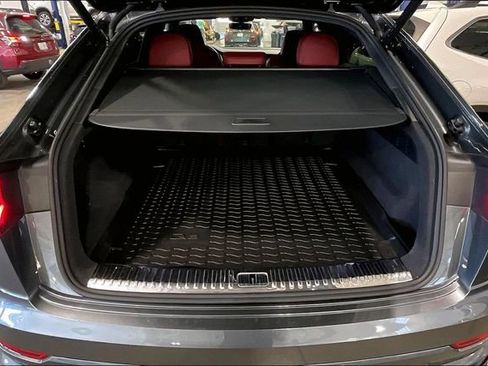 Certified 2022 Audi SQ8 Premium Plus image 28