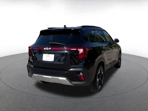 Used 2025 Kia Seltos S image 15