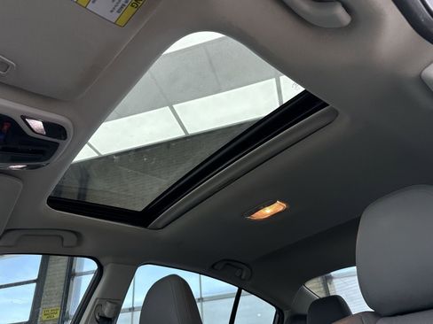 Used 2022 Subaru Legacy Limited image 39