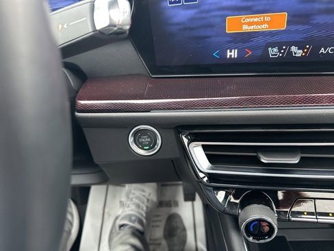 Certified 2024 Chevrolet Traverse RS w/ LPO, Floor Liner Package image 22