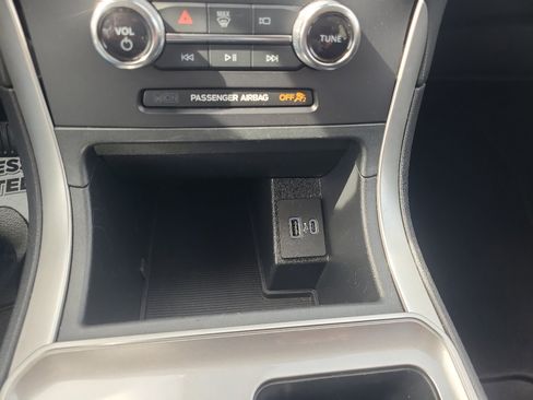 Used 2024 Ford Edge SEL image 21