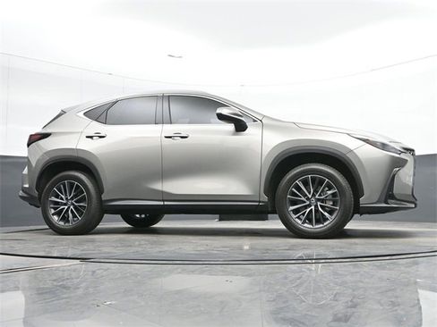 Used 2025 Lexus NX 250 FWD w/ Premium Package image 11