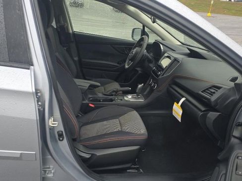 Used 2022 Subaru Crosstrek 2.0i Premium w/ Moonroof Package image 11