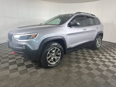 Used 2020 Jeep Cherokee Trailhawk w/ Cold Weather Group AWD/4WD image 6