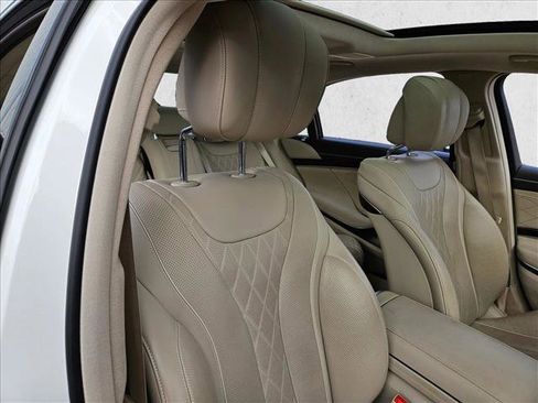 Used 2020 Mercedes-Benz S 560 Sedan image 21