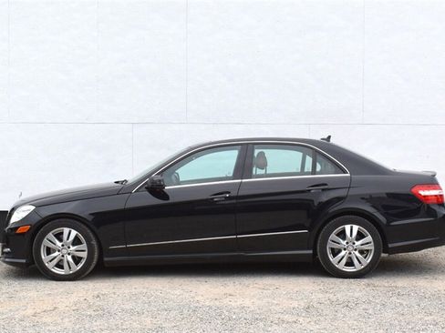 Used 2013 Mercedes-Benz E 350 BlueTEC Sedan image 9