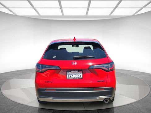 Certified 2026 Honda HR-V Sport image 5