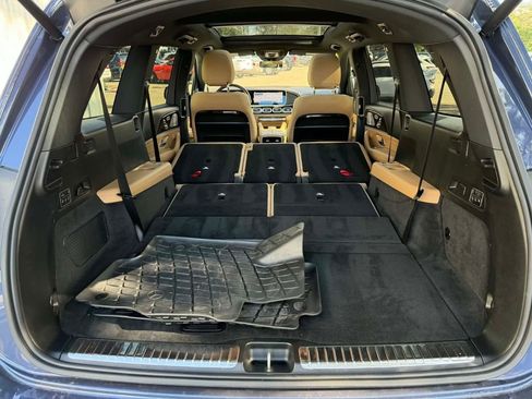 Used 2024 Mercedes-Benz GLS 580 4MATIC image 40