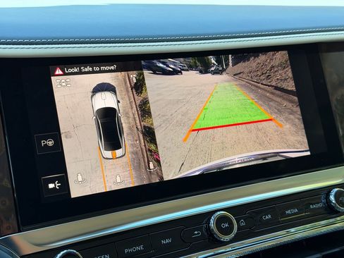 New 2026 Bentley Flying Spur Plug-In Hybrid image 25