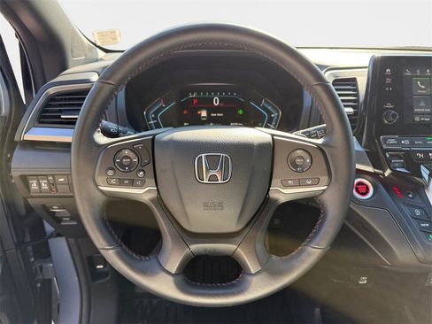 Certified 2024 Honda Odyssey Sport image 11