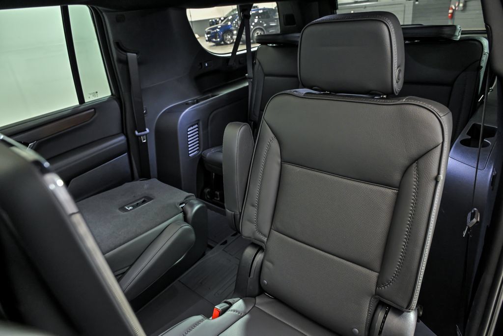 New 2026 GMC Yukon XL Denali w/ Denali Reserve Package AWD/4WD image 12