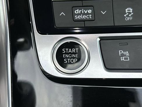 Used 2021 Audi Q8 Premium Plus w/ Premium Plus Package image 21