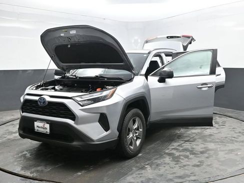 Used 2023 Toyota RAV4 LE image 41