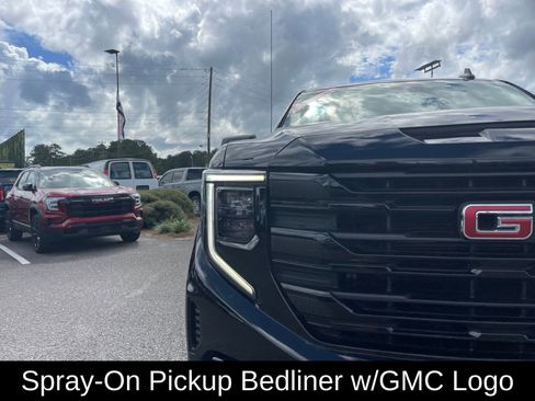 Used 2024 GMC Sierra 1500 Elevation image 3