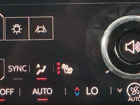 Used 2025 GMC Acadia Elevation image 34