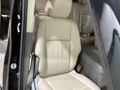 Used 2020 Nissan NV 3500 SL image 14