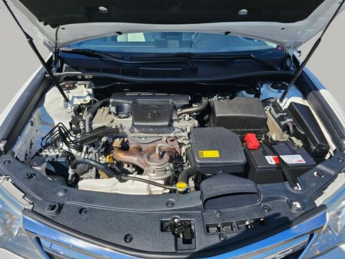 Used 2012 Toyota Camry LE FWD image 16