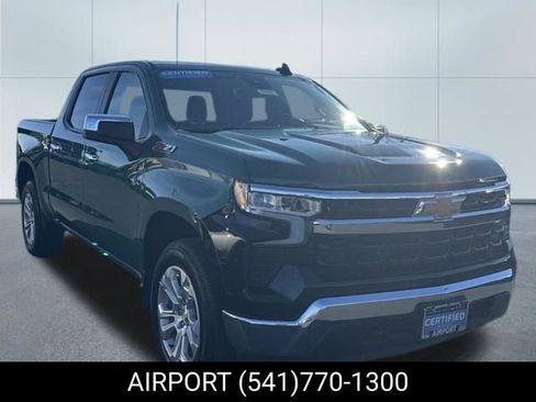 Certified 2022 Chevrolet Silverado 1500 LT w/ Z71 Off-Road Package image 7