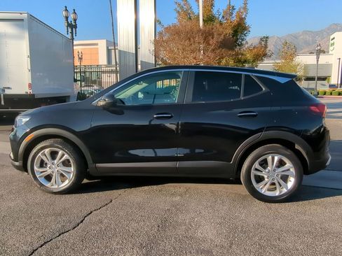 Used 2022 Buick Encore GX Preferred image 2