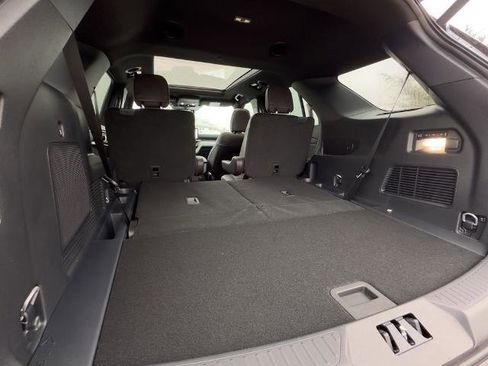 New 2026 Ford Explorer Platinum image 33