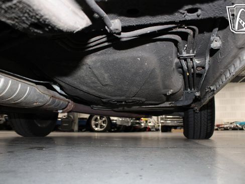 Used 1988 BMW 325i Convertible image 14